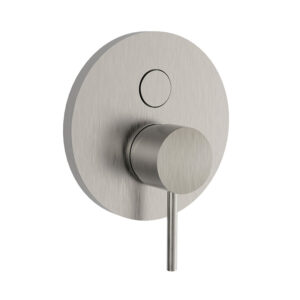 Single lever bath and shower mixer for
concealed installation with 2 outlets diverter